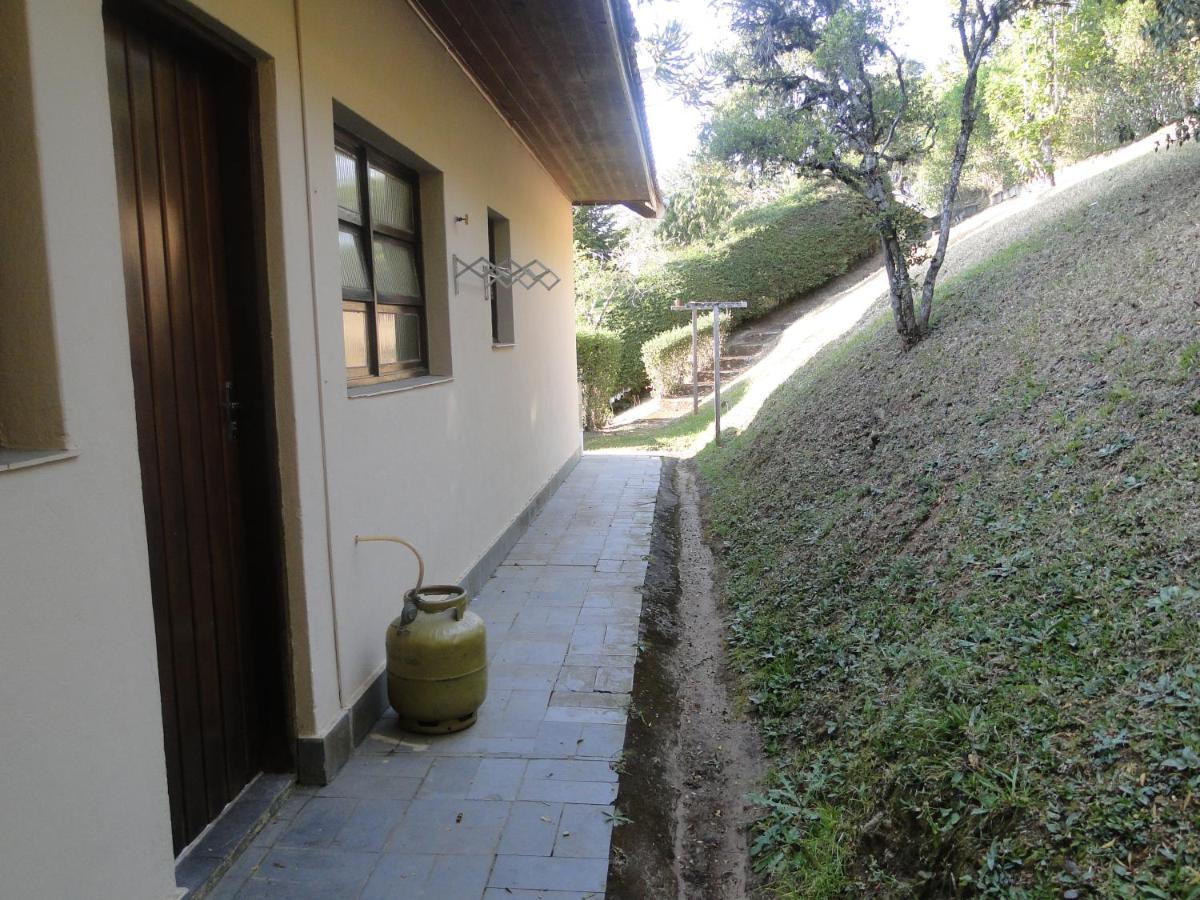 Casa Em Condominio Privado Campos do Jordão Exterior photo